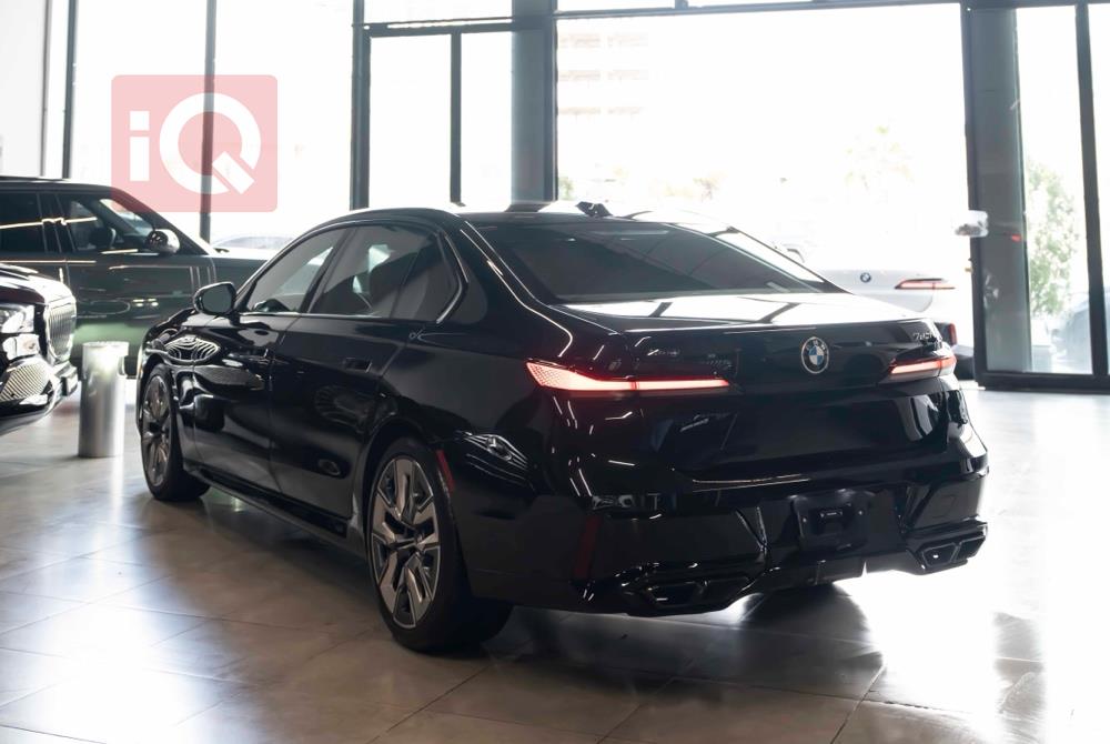 بي ام دبليو الفئة 7